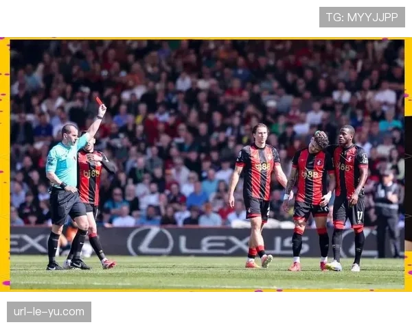 英超裁判组将赴瑞士进行季末集训，重点演练沟通与判罚一致性